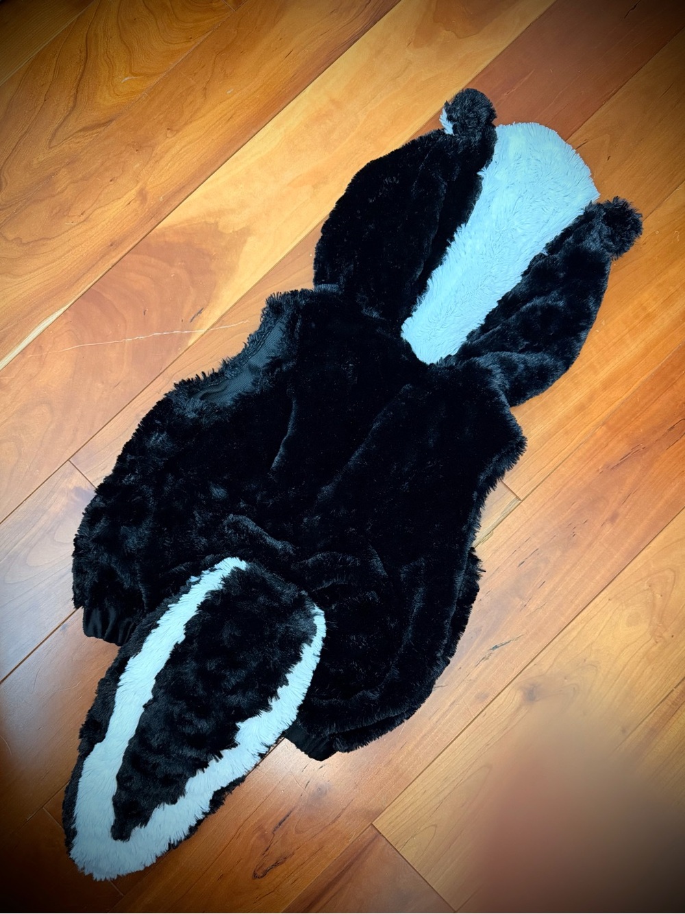 Skunk Halloween Costume Baby/Toddler - Plush, black-and-white animal - 12-18 mon